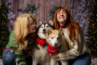 2025 TDU Holiday Pet Portraits!
