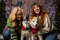 2025 TDU Holiday Pet Portraits!