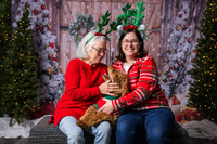 2025 TDU Holiday Pet Portraits!